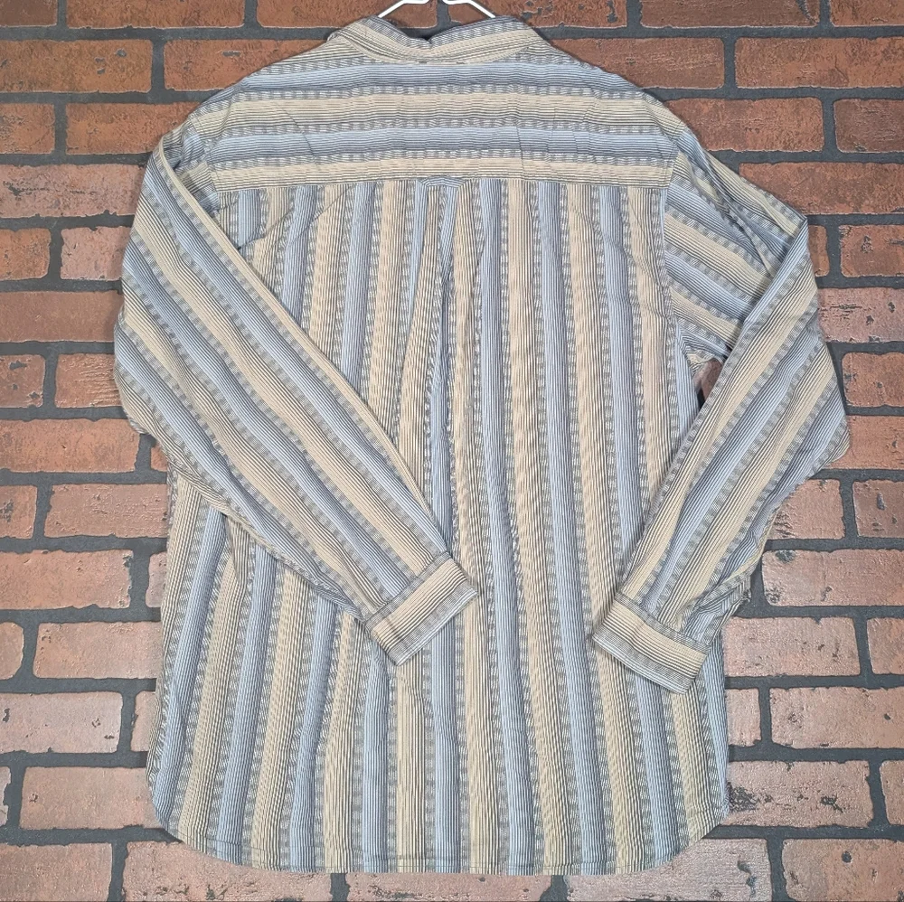 The North Face Men's L Striped Button-Up Vintage‎ Style